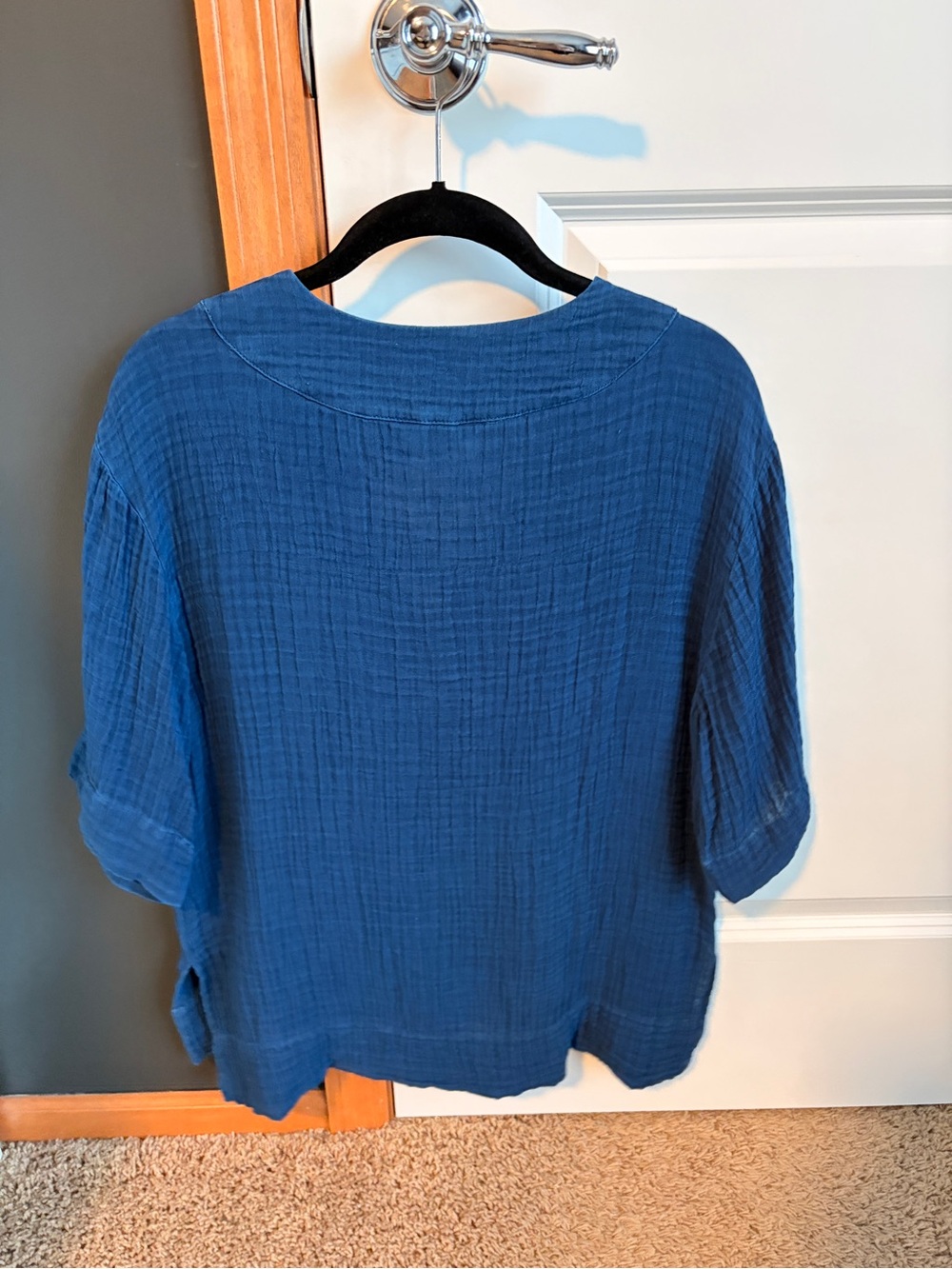 Faherty top - Picture 3 of 3